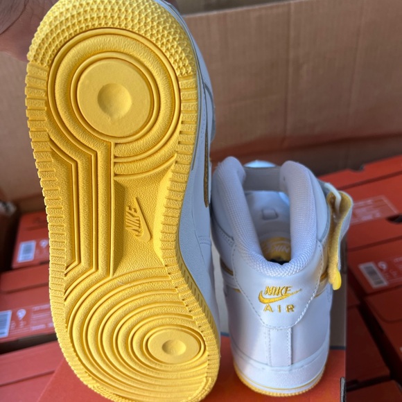 Nike vintage Air Force 1 mid shoes - Picture 3 of 6